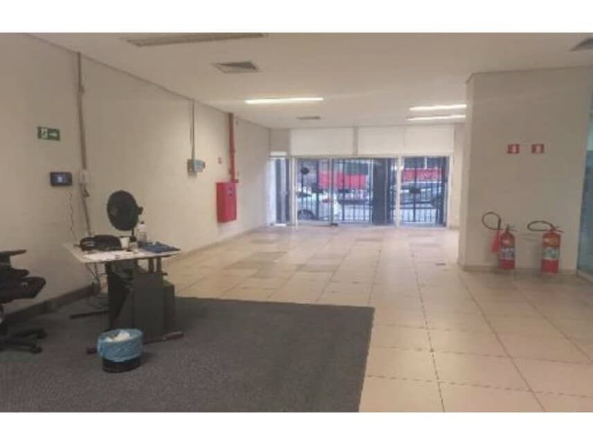 Foto 2 de 9: Comercial em leilão em Rio De Janeiro - RJ — Lojas à venda em leilão