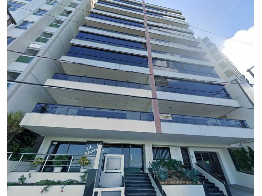 Foto 1 de 11: Apartamento em leilão em Guarapari - ES — Apartamento à venda em leilão