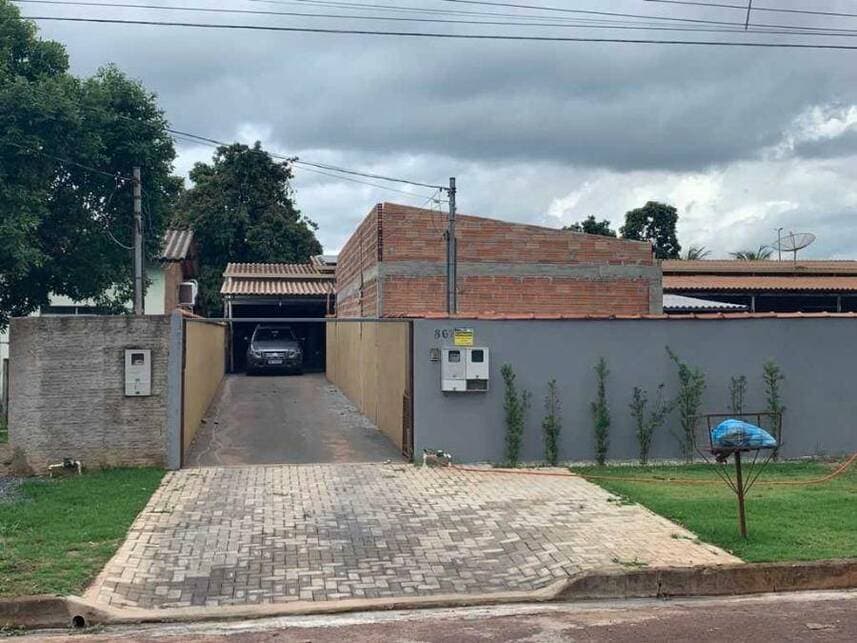 Foto 1 de 23: Casa em leilão em Canarana - MT — Casa à venda em leilão