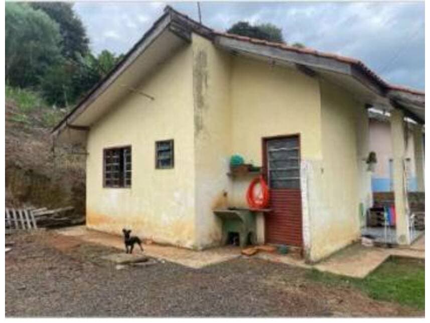Foto 1 de 5: Casa em leilão em Rio Bonito Do Iguaçu - PR — Casa à venda em leilão