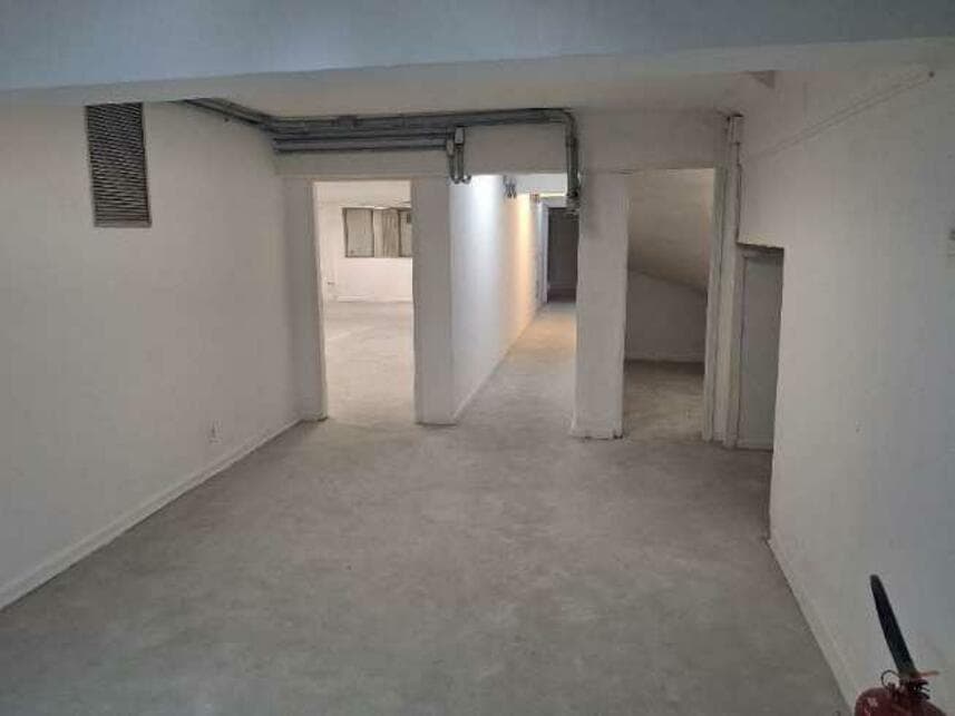 Foto 18 de 23: Comercial em leilão em Rio De Janeiro - RJ — Loja à venda em leilão