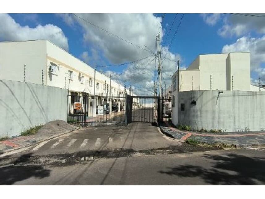 Casa em leilão em Presidente Prudente - SP — Casa à venda em leilão