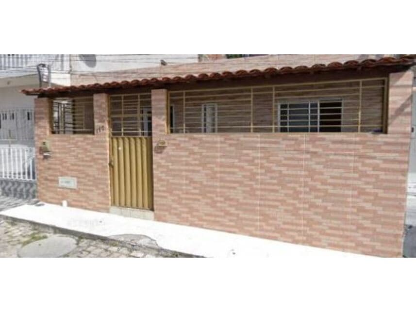 Casa em leilão em Jacobina - BA — Casa à venda em leilão