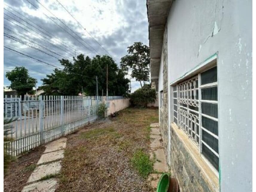 Foto 2 de 16: Casa em leilão em Várzea Grande - MT — Casa à venda em leilão