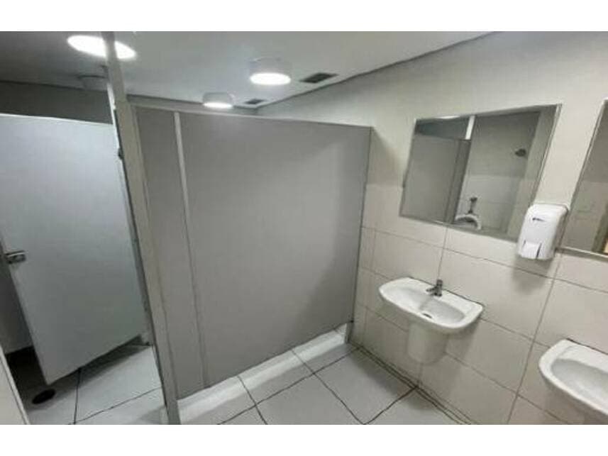 Foto 11 de 16: Imóvel em leilão em Recife - PE — Ex-Agência à venda em leilão
