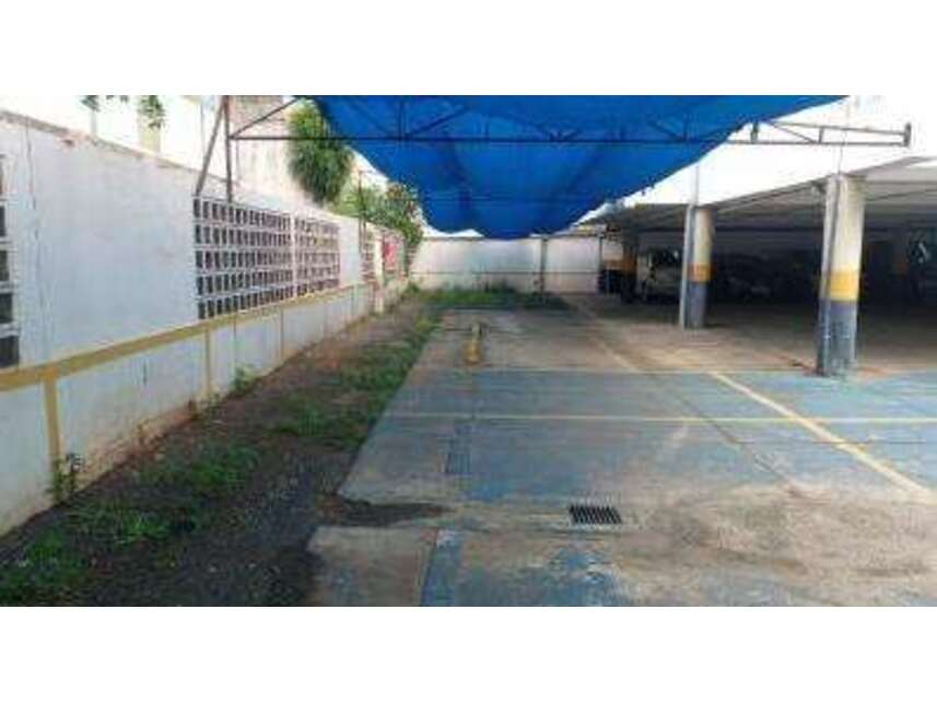 Foto 16 de 18: Comercial em leilão em Foz Do Iguaçu - PR — Prédio Comercial à venda em leilão