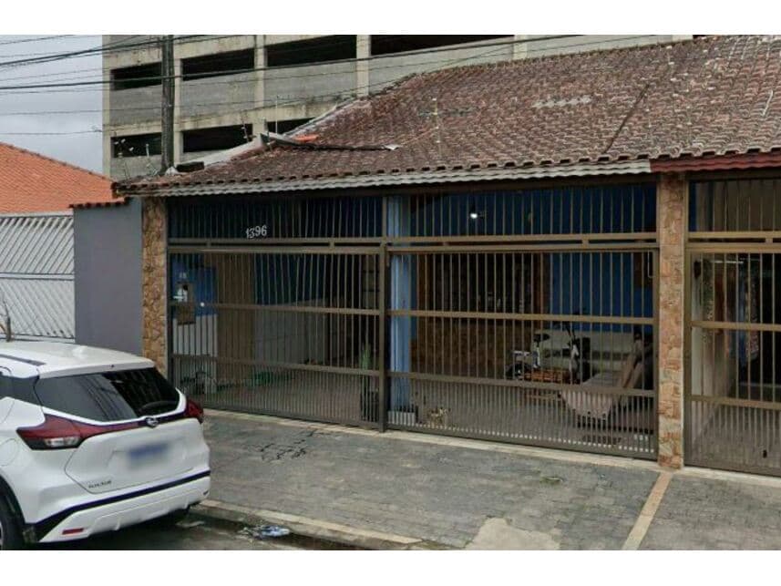 Casa em leilão em Praia Grande - SP — Casa à venda em leilão