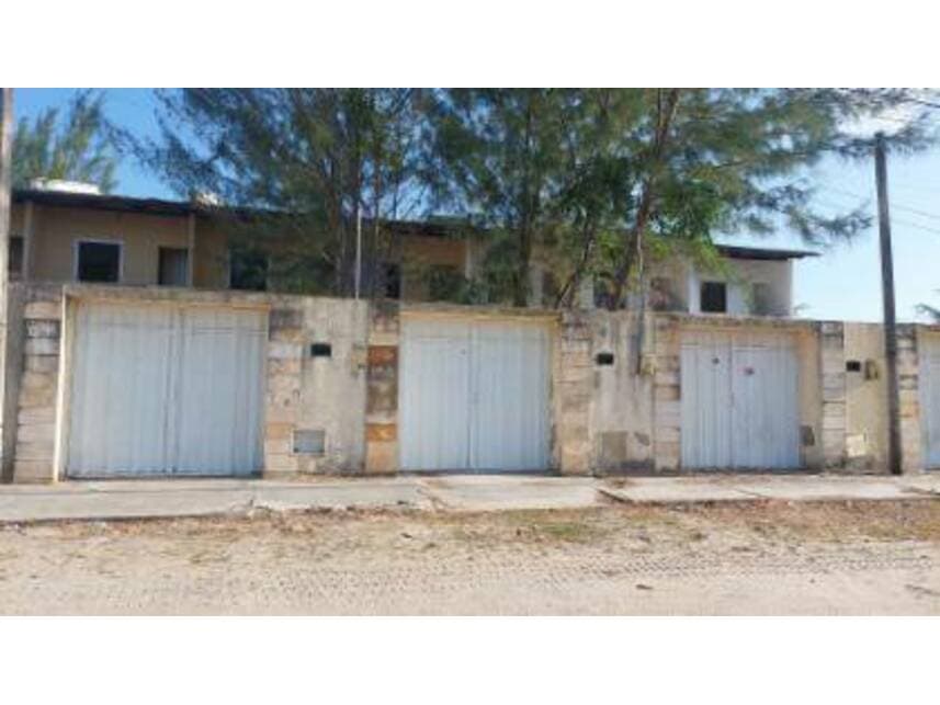 Casa em leilão em Horizonte - CE — Casa à venda em leilão