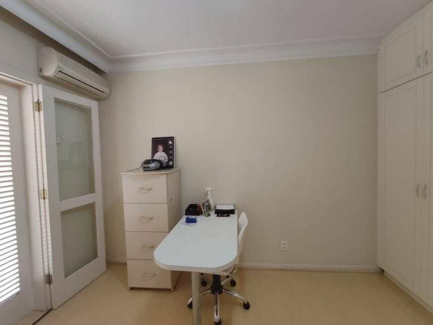 Foto 20 de 27: Casa em leilão em Londrina - PR — Casa à venda em leilão
