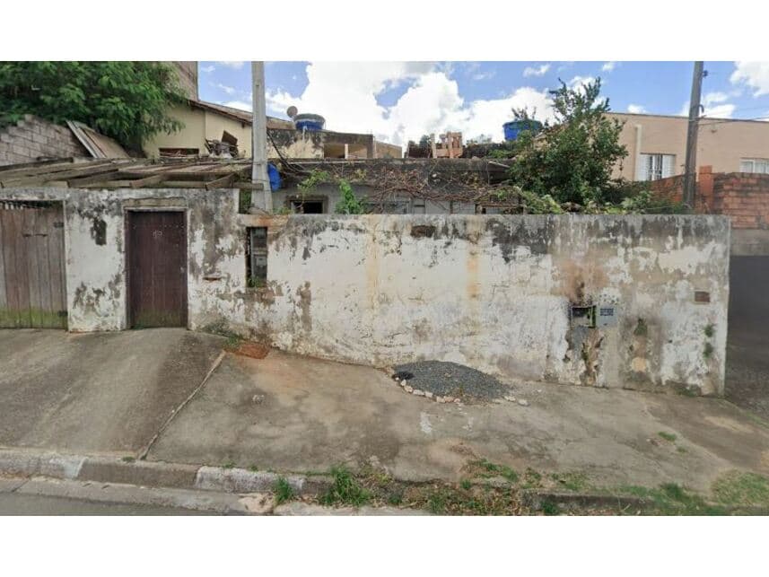 Casa em leilão em Campinas - SP — Casa à venda em leilão