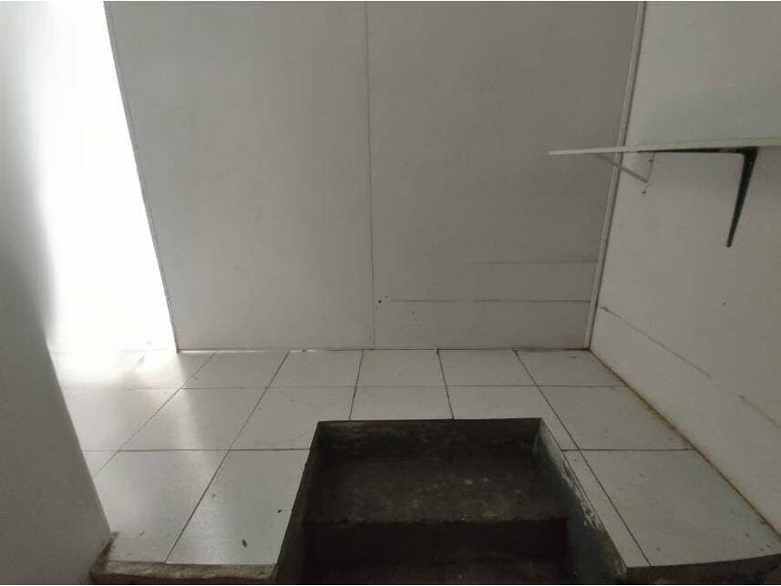 Foto 4 de 6: Comercial em leilão em Salvador - BA — Loja à venda em leilão