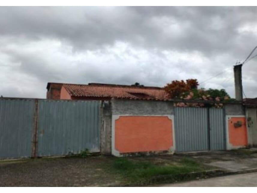Casa em leilão em Itaboraí - RJ — Casa à venda em leilão