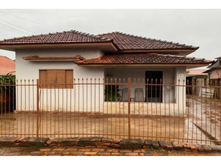 Casa em leilão em Chavantes - SP — Casa à venda em leilão