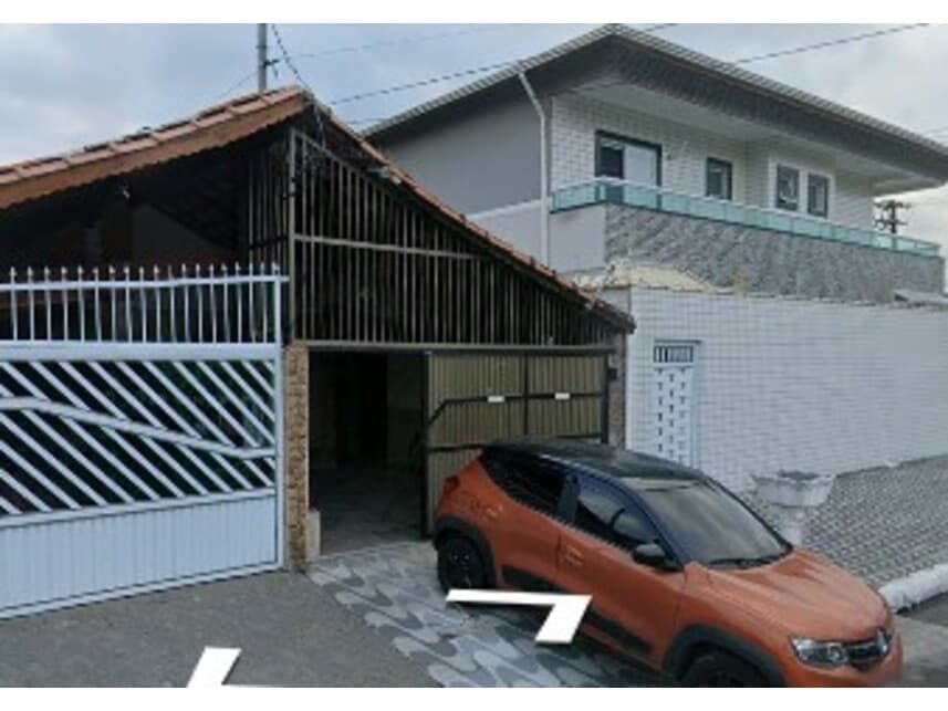 Casa em leilão em Praia Grande - SP — Casa à venda em leilão