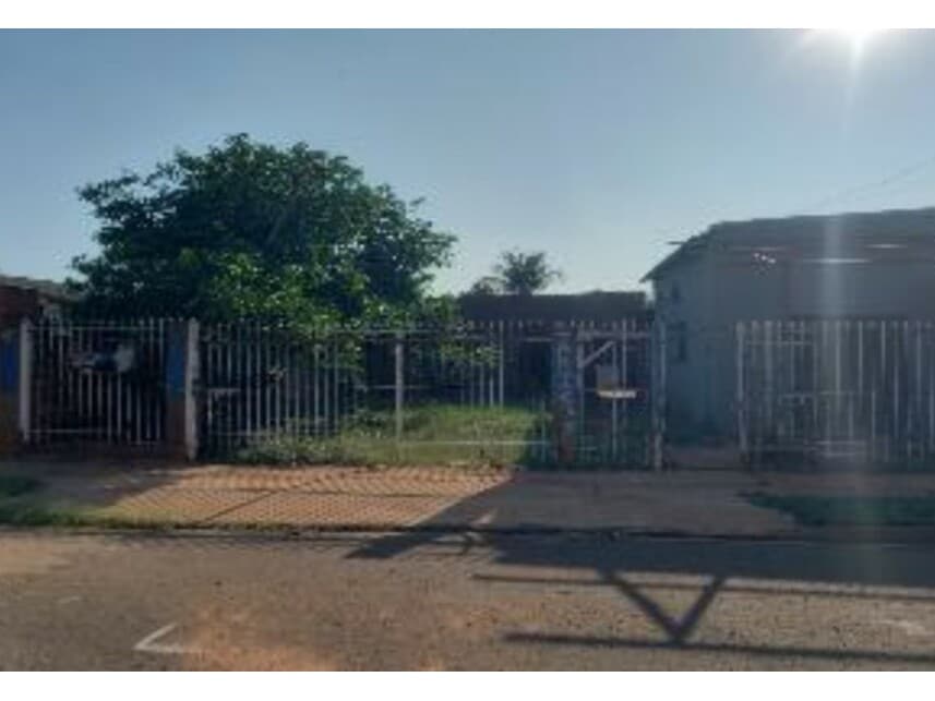 Casa em leilão em Campo Grande - MS — Casa à venda em leilão