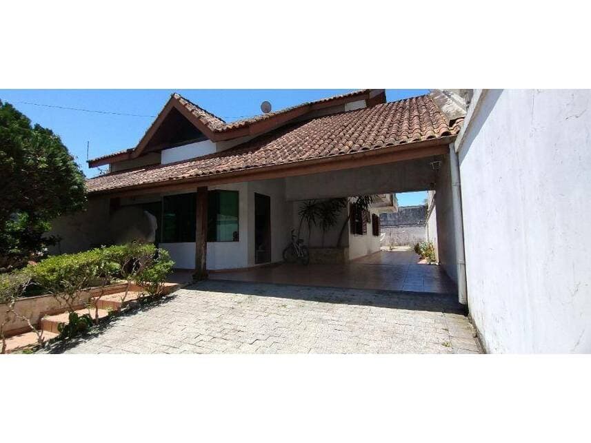 Foto 1 de 20: Casa em leilão em Peruíbe - SP — Casa à venda em leilão