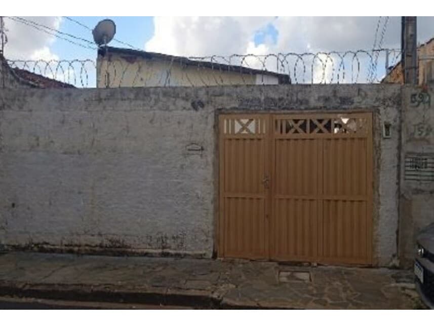 Casa em leilão em Ribeirão Preto - SP — Casa à venda em leilão