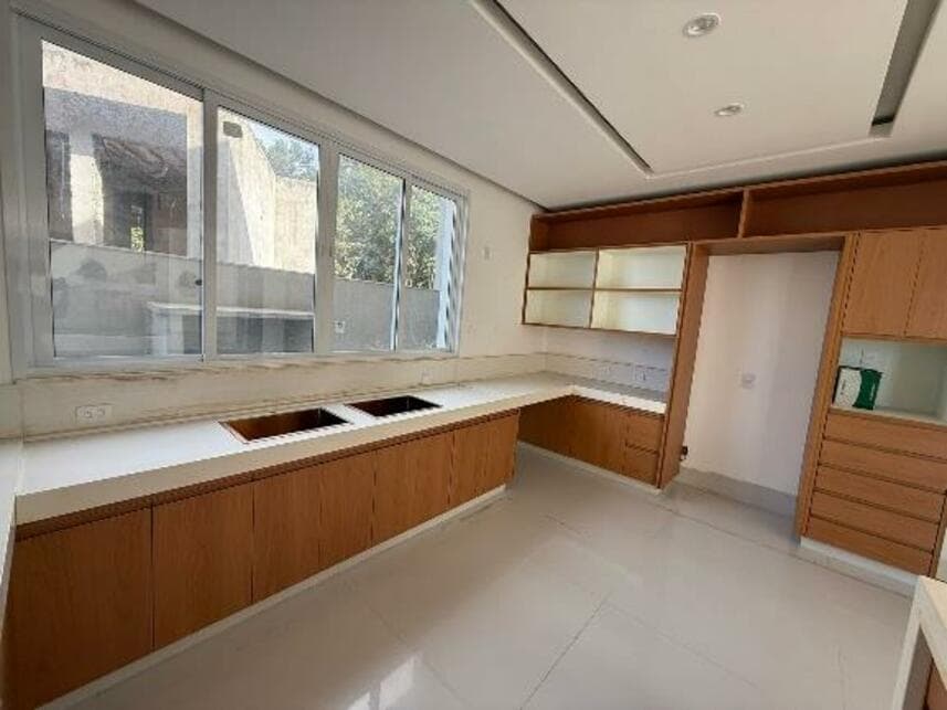 Foto 3 de 17: Casa em leilão em Goiânia - GO — Casa à venda em leilão