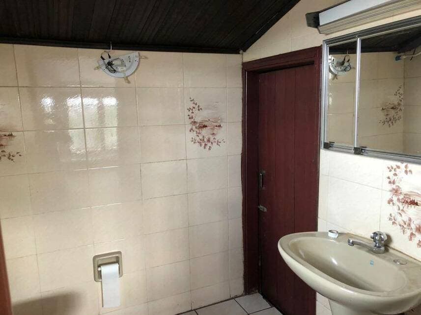 Foto 17 de 25: Casa em leilão em Londrina - PR — Casa à venda em leilão