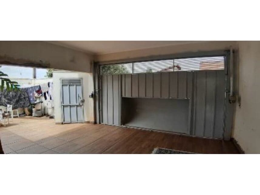 Foto 2 de 11: Casa em leilão em Batatais - SP — Casa à venda em leilão