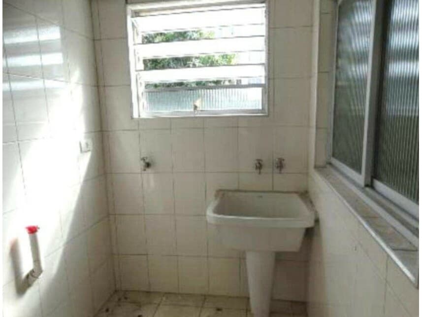 Foto 5 de 10: Casa em leilão em São Paulo - SP — Casas à venda em leilão
