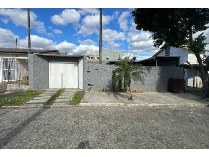 Casa em leilão em Criciúma - SC — Casa à venda em leilão