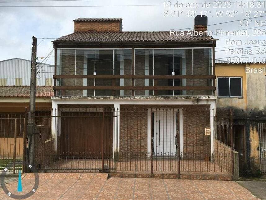 Foto 2 de 30: Casa em leilão em Pelotas - RS — Casa à venda em leilão
