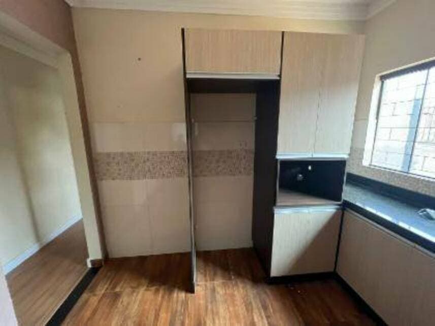 Foto 11 de 26: Casa em leilão em Apucarana - PR — Casa à venda em leilão
