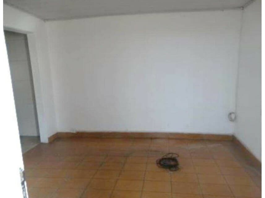 Foto 8 de 10: Casa em leilão em São Paulo - SP — Casas à venda em leilão