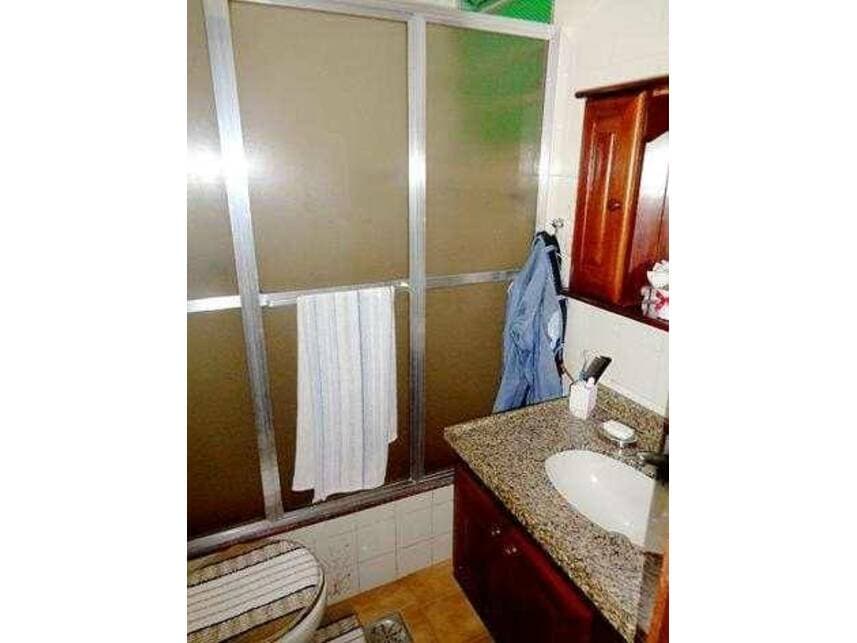 Foto 7 de 9: Casa em leilão em Rio De Janeiro - RJ — Casa à venda em leilão