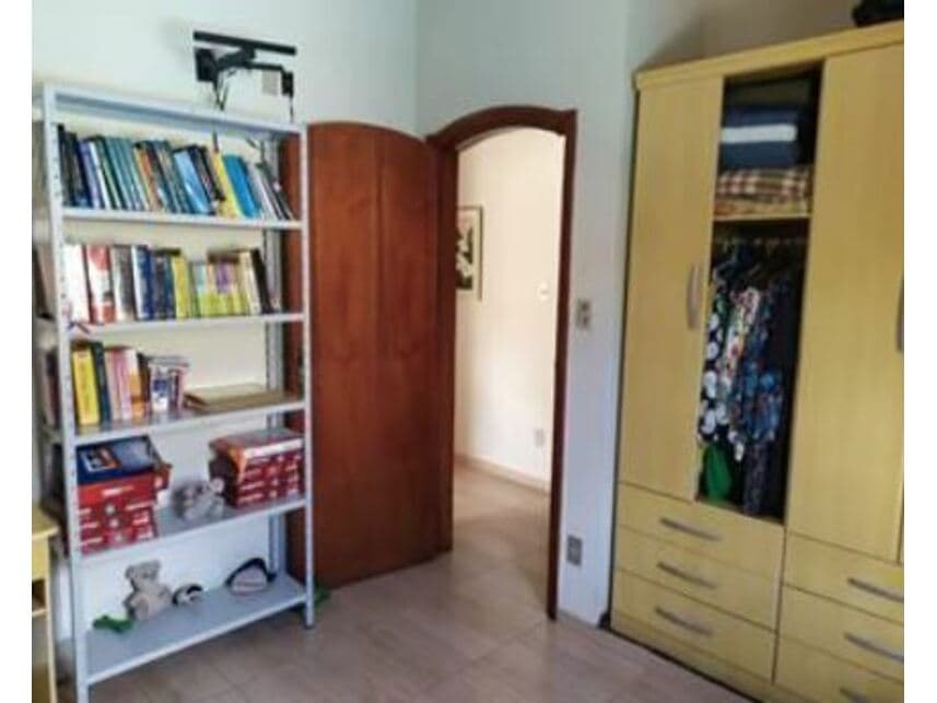 Foto 8 de 23: Casa em leilão em Botucatu - SP — Casa à venda em leilão