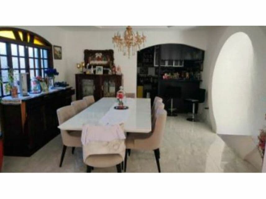 Foto 5 de 43: Casa em leilão em Mairiporã - SP — Casa à venda em leilão