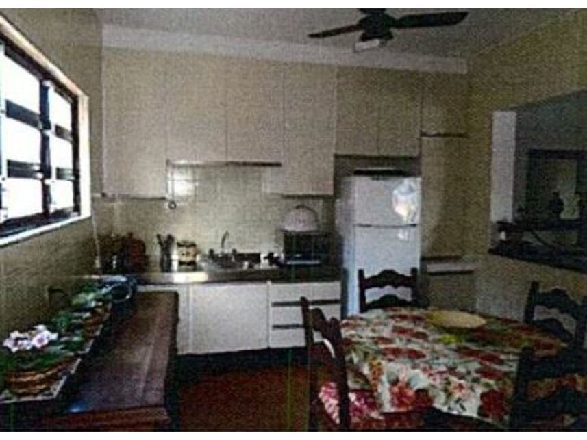 Foto 7 de 10: Casa em leilão em Guarujá - SP — Casa à venda em leilão