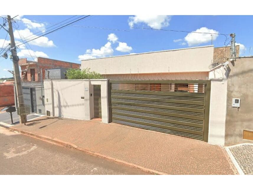 Casa em leilão em Rio Verde - GO — Casa à venda em leilão