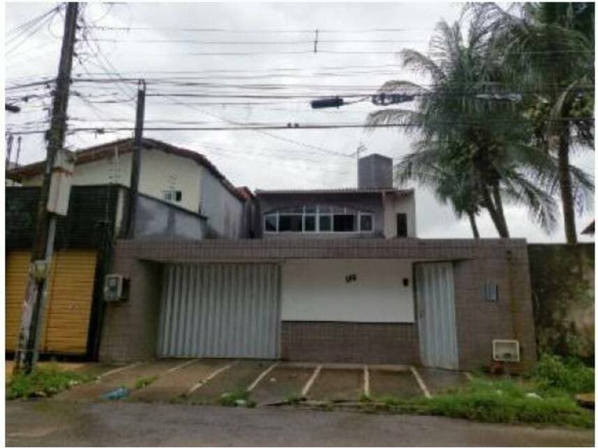 Foto 1 de 3: Casa em leilão em Fortaleza - CE — Casa à venda em leilão