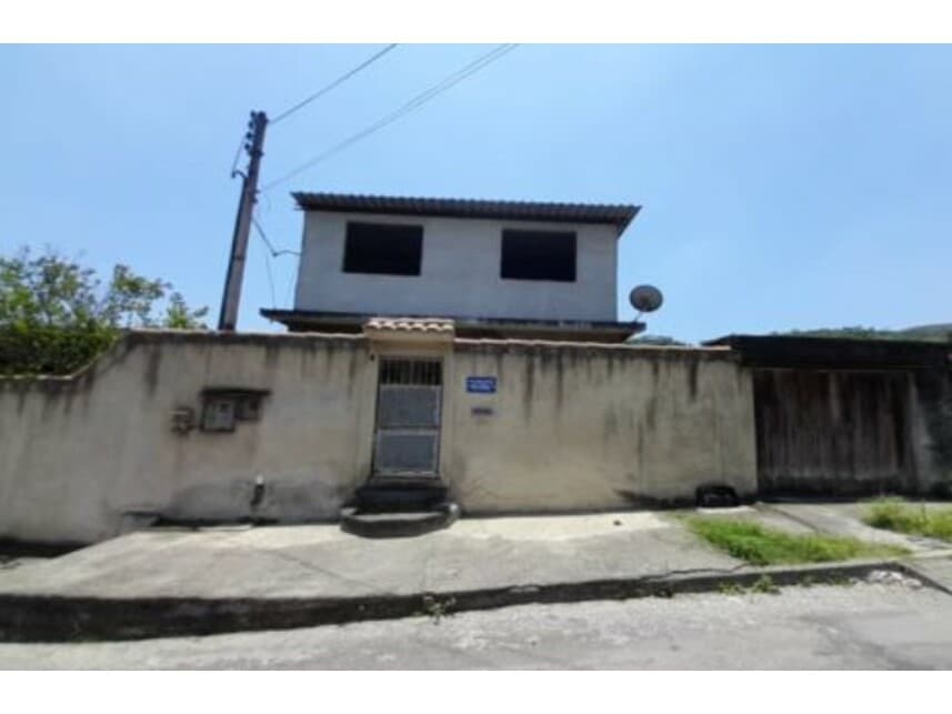 Casa em leilão em São Gonçalo - RJ — Casa à venda em leilão
