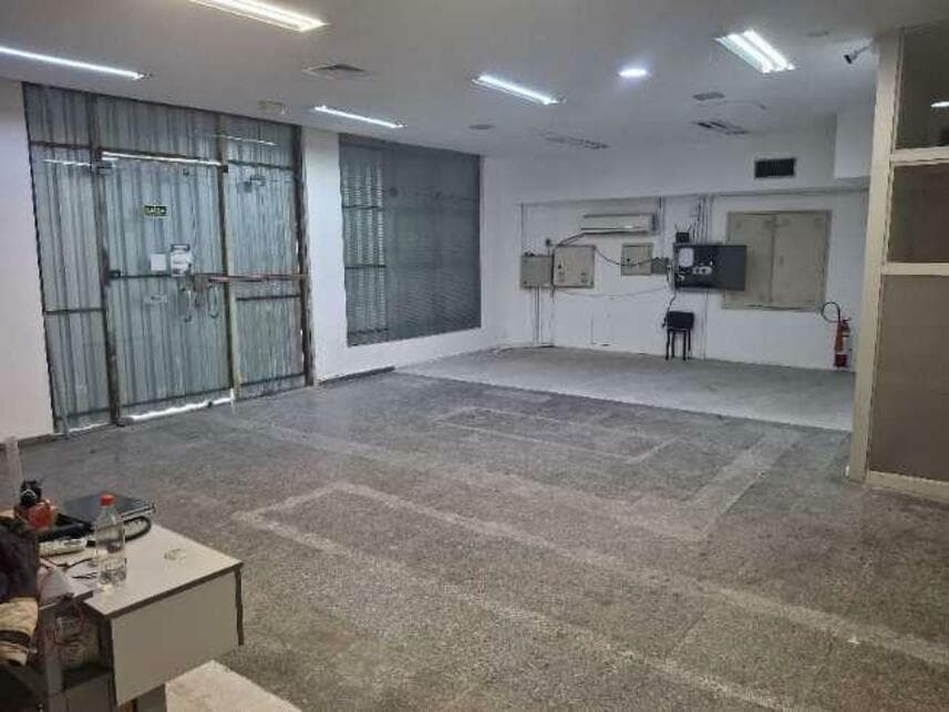 Foto 3 de 23: Comercial em leilão em Rio De Janeiro - RJ — Loja à venda em leilão
