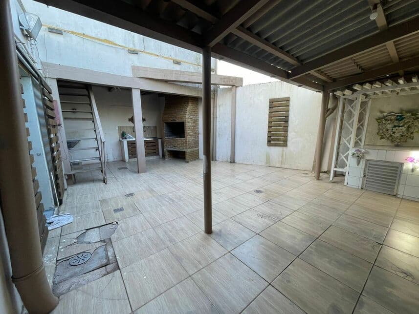 Foto 11 de 31: Casa em leilão em Pelotas - RS — Casa à venda em leilão