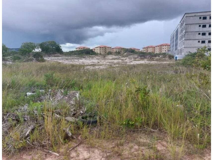 Terreno em leilão em Camaçari - BA — Terreno à venda em leilão