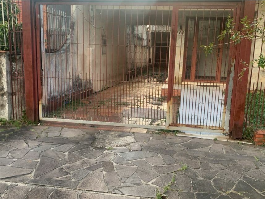 Foto 4 de 4: Casa em leilão em Porto Alegre - RS — Casa à venda em leilão