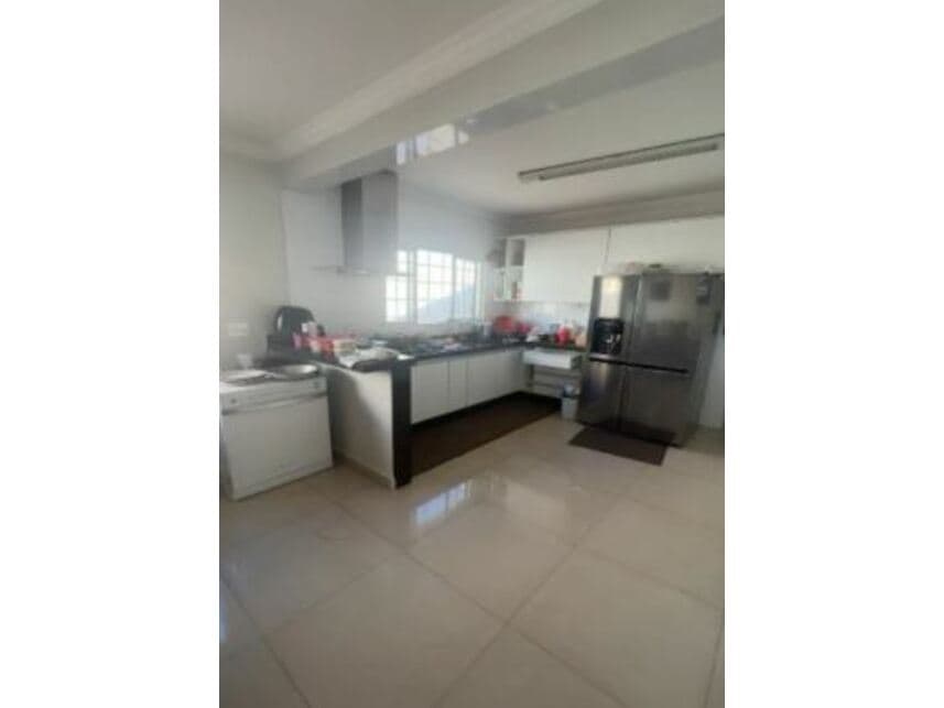 Foto 9 de 18: Casa em leilão em Uberaba - MG — Casa à venda em leilão