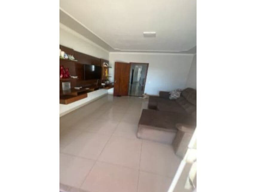 Foto 6 de 18: Casa em leilão em Uberaba - MG — Casa à venda em leilão