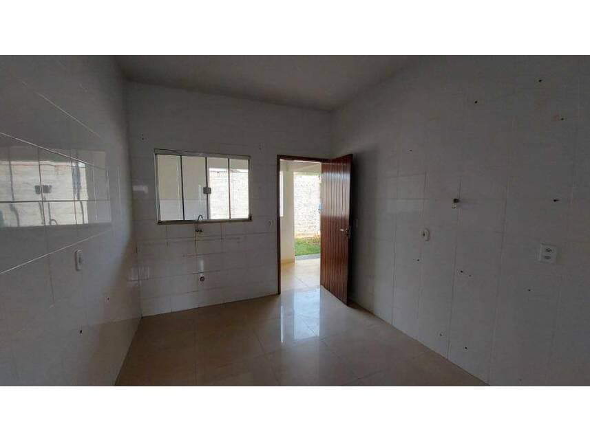 Foto 5 de 12: Casa em leilão em Primavera Do Leste - MT — Casa à venda em leilão