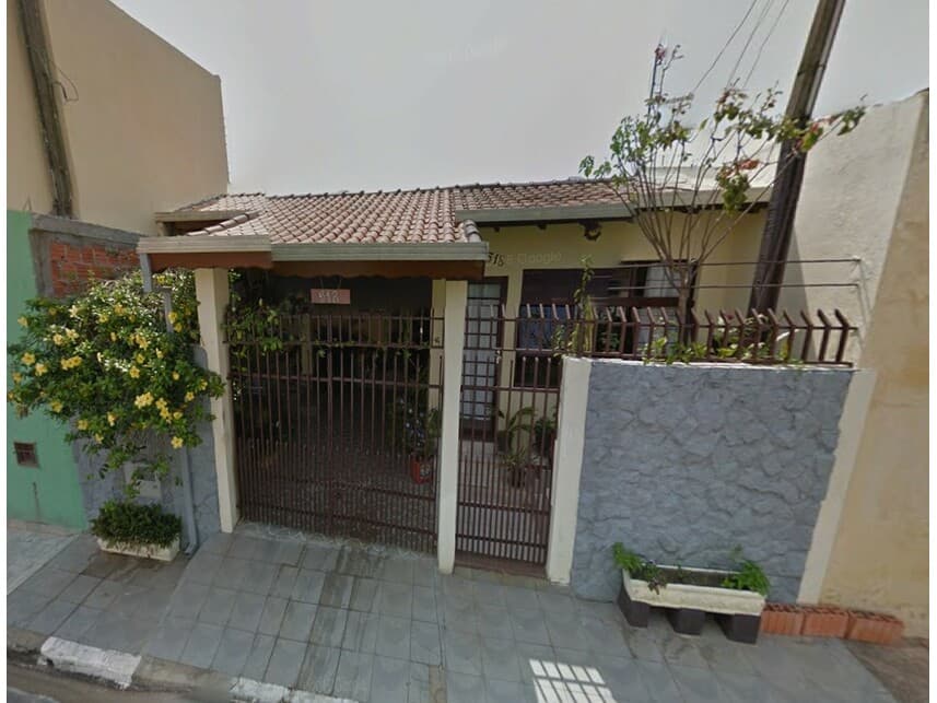 Casa em leilão em Capão Bonito - SP — Casa à venda em leilão