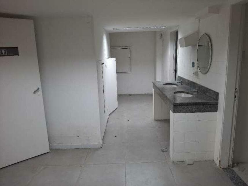 Foto 21 de 23: Comercial em leilão em Rio De Janeiro - RJ — Loja à venda em leilão