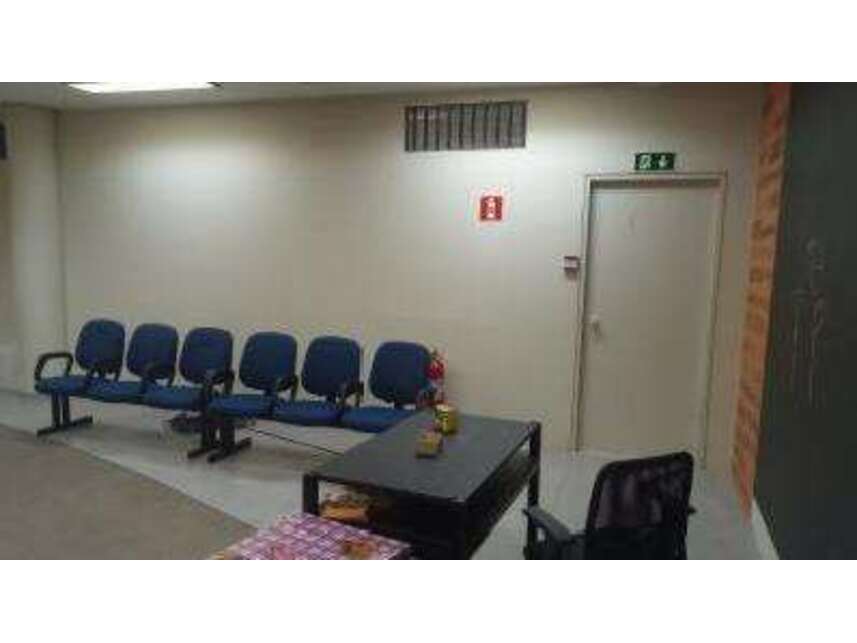 Foto 8 de 18: Comercial em leilão em Foz Do Iguaçu - PR — Prédio Comercial à venda em leilão