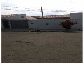 Casa em leilão em Araras - SP, bairro Centro — Leilão extrajudicial de Casa em Araras/SP - Centro