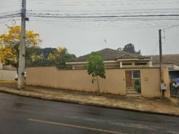 Casa em leilão em Ponta Grossa - PR, bairro Uvaranas — Leilão judicial de Casa em Ponta Grossa/PR - Uvaranas