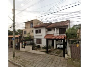 Casa em leilão em Porto Alegre - RS, bairro Camaquã — Leilão extrajudicial de Casa em Porto Alegre/RS - Camaquã