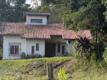 Casa em leilão em Igrejinha - RS — Leilão extrajudicial de Chácara em Igrejinha/RS - Interior